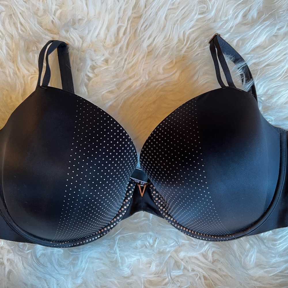 VS LINED DEMI BRA with UNDERWIRE. 38DDD. Black with Gold Dot Design.